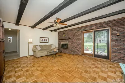 12050 Charwick Drive, Saint Louis, MO 63128 - Photo 12