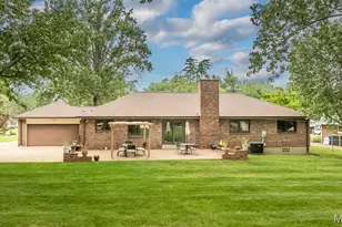 12050 Charwick Dr, Saint Louis, MO 63128 - Photo 30