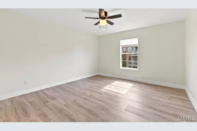 122 Samarra Estates Drive #I, Fenton, MO 63026 - Photo 12