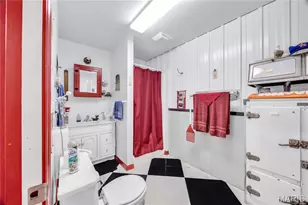 2302 Berkemeyer Rd, Hermann, MO 65041 - Photo 50