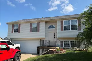 250 Derek Dr, Hawk Point, MO 63349 - Photo 24