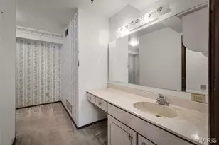 148 Cumberland Pk Ct, Ballwin, MO 63011 - Photo 18
