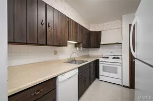 148 Cumberland Pk Ct, Ballwin, MO 63011 - Photo 12