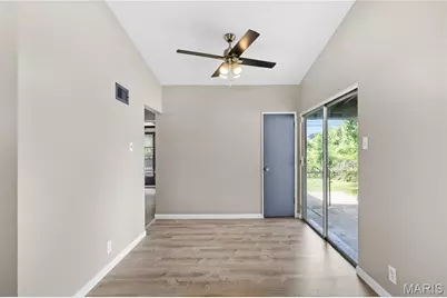 2025 Thunderbird Avenue, Florissant, MO 63033 - Photo 6