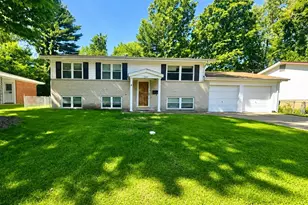 1800 Bobbinray Ave, Florissant, MO 63031 - Photo 1