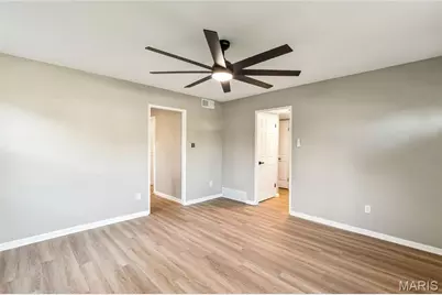 1830 Washington Street, Florissant, MO 63033 - Photo 4