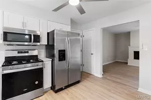8033 Amherst Ave, University City, MO 63130 - Photo 4