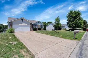 907 Sherwood Dr, Warrenton, MO 63383 - Photo 42
