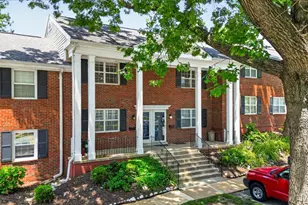 1663 E Swan Cir, Saint Louis, MO 63144 - Photo 2