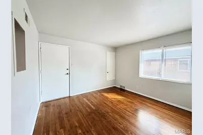 2827 Lemay Ferry Road #E, Mehlville, MO 63125 - Photo 2
