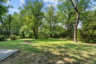 6705 Village Square Dr, Hazelwood, MO 63042 - Photo 38