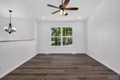 812 Kennett St, De Soto, MO 63020 - Photo 8