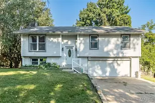 2120 Devonshire Dr, Imperial, MO 63052 - Photo 1