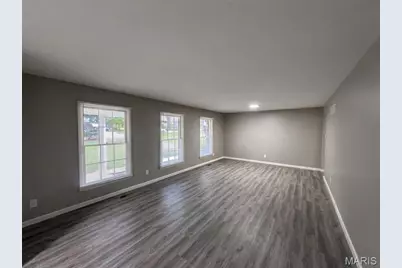 27 Nob Hill Drive, Hazelwood, MO 63138 - Photo 12
