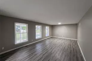 27 Nob Hill Dr, Hazelwood, MO 63138 - Photo 12