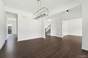 12232 Louiselle Park Dr, Maryland Heights, MO 63043 - Photo 6