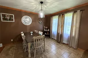 137 Rosewood Dr, Hannibal, MO 63401 - Photo 10