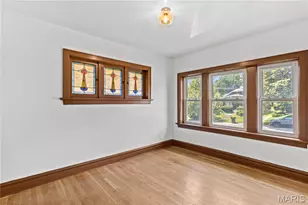 8578 Drury Ln, Saint Louis, MO 63147 - Photo 10