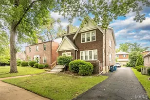 1102 Edward Terrace, Saint Louis, MO 63117 - Photo 2