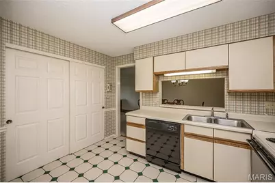 12929 Portulaca Drive #211, Saint Louis, MO 63146 - Photo 8