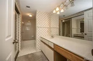 12929 Portulaca Dr, Saint Louis, MO 63146 - Photo 20