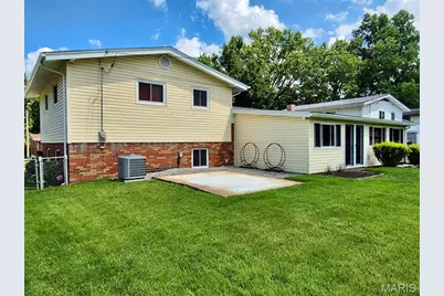 2423 Chaucer Avenue, Overland, MO 63114 - Photo 30