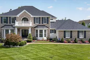 14814 Straub Hill Ln, Chesterfield, MO 63017 - Photo 1