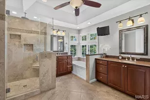 14814 Straub Hill Ln, Chesterfield, MO 63017 - Photo 30