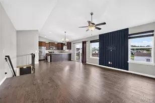 13 Stone Bridge Ct, Moscow Mills, MO 63362 - Photo 8
