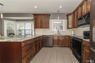 1652 Ivy Chase Ln, Fenton, MO 63026 - Photo 14