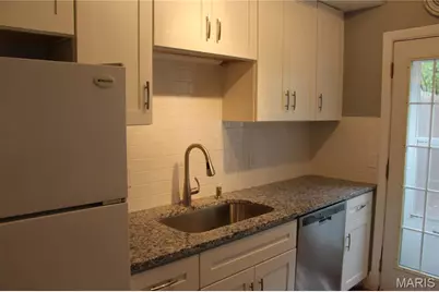 1119 Sanford Avenue, Saint Louis, MO 63139 - Photo 8