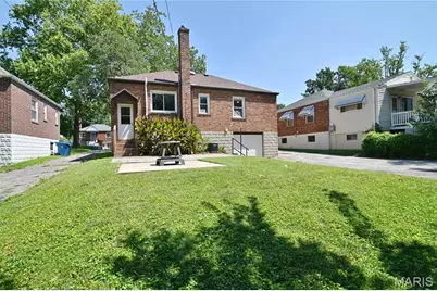 6208 Bixby Avenue, Affton, MO 63123 - Photo 38