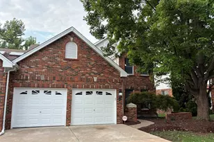 14612 Amberleigh Hill Ct, Chesterfield, MO 63017 - Photo 2