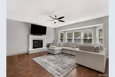 605 Castlebrook Drive, Saint Peters, MO 63376 - Photo 12
