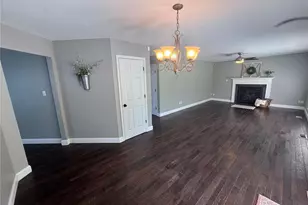 469 Coventry Trail Ln, Maryland Heights, MO 63043 - Photo 8