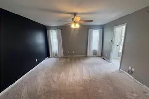 469 Coventry Trail Ln, Maryland Heights, MO 63043 - Photo 12
