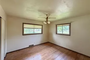 2120 Argo Dr, Florissant, MO 63031 - Photo 8