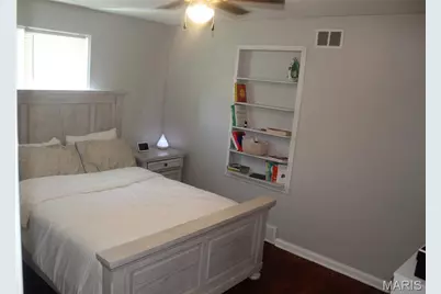 7452 Esterbrook Drive, Saint Louis, MO 63136 - Photo 10
