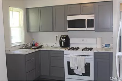 7452 Esterbrook Drive, Saint Louis, MO 63136 - Photo 8