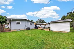 413 St Lawrence Dr, Ballwin, MO 63021 - Photo 34