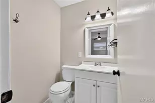 413 St Lawrence Dr, Ballwin, MO 63021 - Photo 20
