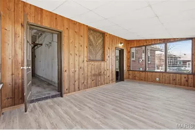 1083 Jennings Station Road, Saint Louis, MO 63137 - Photo 10