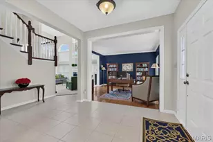 9326 Caddyshack Cir, Saint Louis, MO 63127 - Photo 4