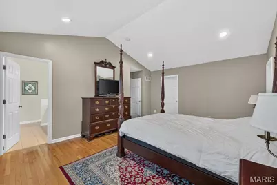9326 Caddyshack Circle, Saint Louis, MO 63127 - Photo 18