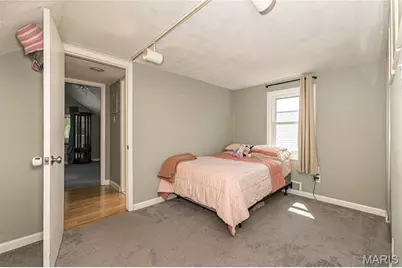 5742 Tholozan Avenue, Saint Louis, MO 63109 - Photo 26