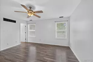 4373 Bristol View Ct, Saint Louis, MO 63129 - Photo 22