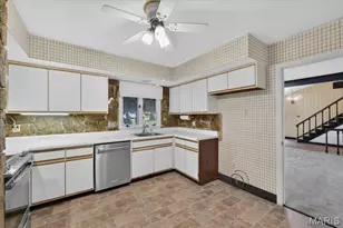 105 Shady Valley Dr, Chesterfield, MO 63017 - Photo 20
