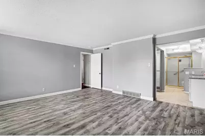 917 Claytonbrook Drive #1, Ballwin, MO 63011 - Photo 14