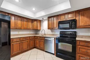 917 Claytonbrook Dr, Ballwin, MO 63011 - Photo 10