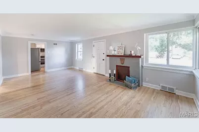 3709 Eminence Boulevard, Saint John, MO 63114 - Photo 4